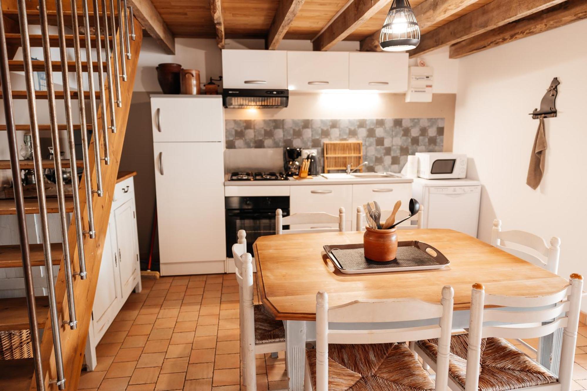 Villa Le Logis Du Prieure à Les Châtelliers-Châteaumur Extérieur photo